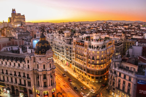 Immigration to Spain through legal residency options